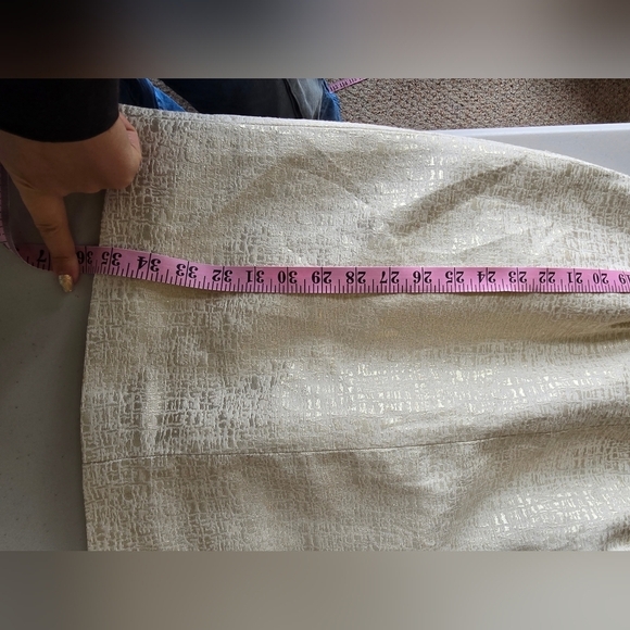 Tommy Hilfiger Cream and Gold Dress Womens Size 8. - Picture 7 of 10